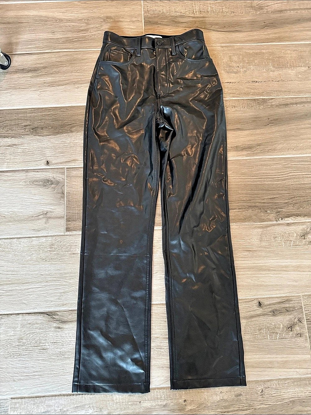 NWT Abercrombie 26 90's Straight Ultra High Rise Straight vegan leather pants